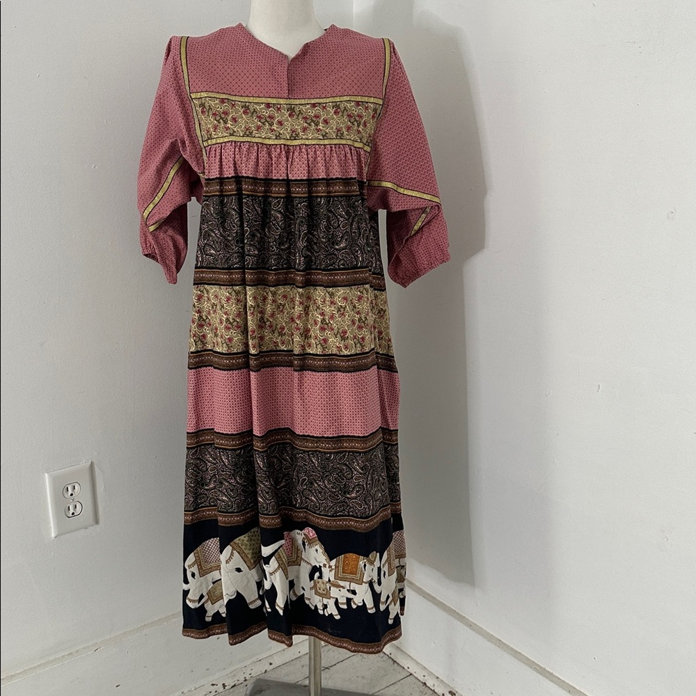 Vintage 90s Indian Look Cotton Ethnic Boho Elephant Border Midi Dress
